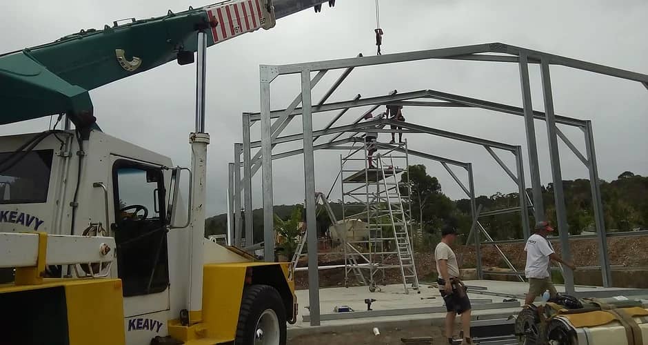 crane hire for steel erection frames for building construction site